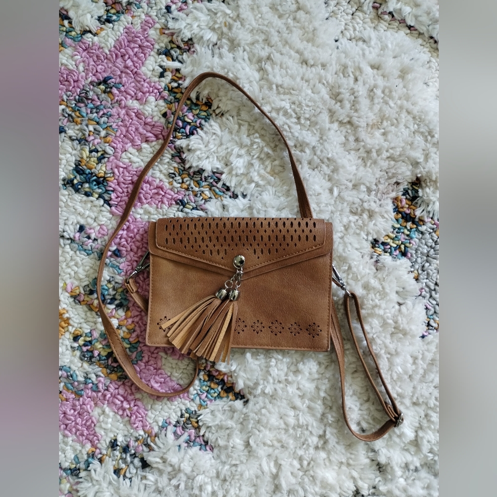 Boho style small leather crossbody bag with tassle